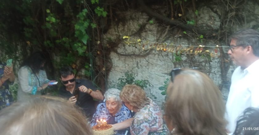 UN SALUDO A UNA GRAN MUJER